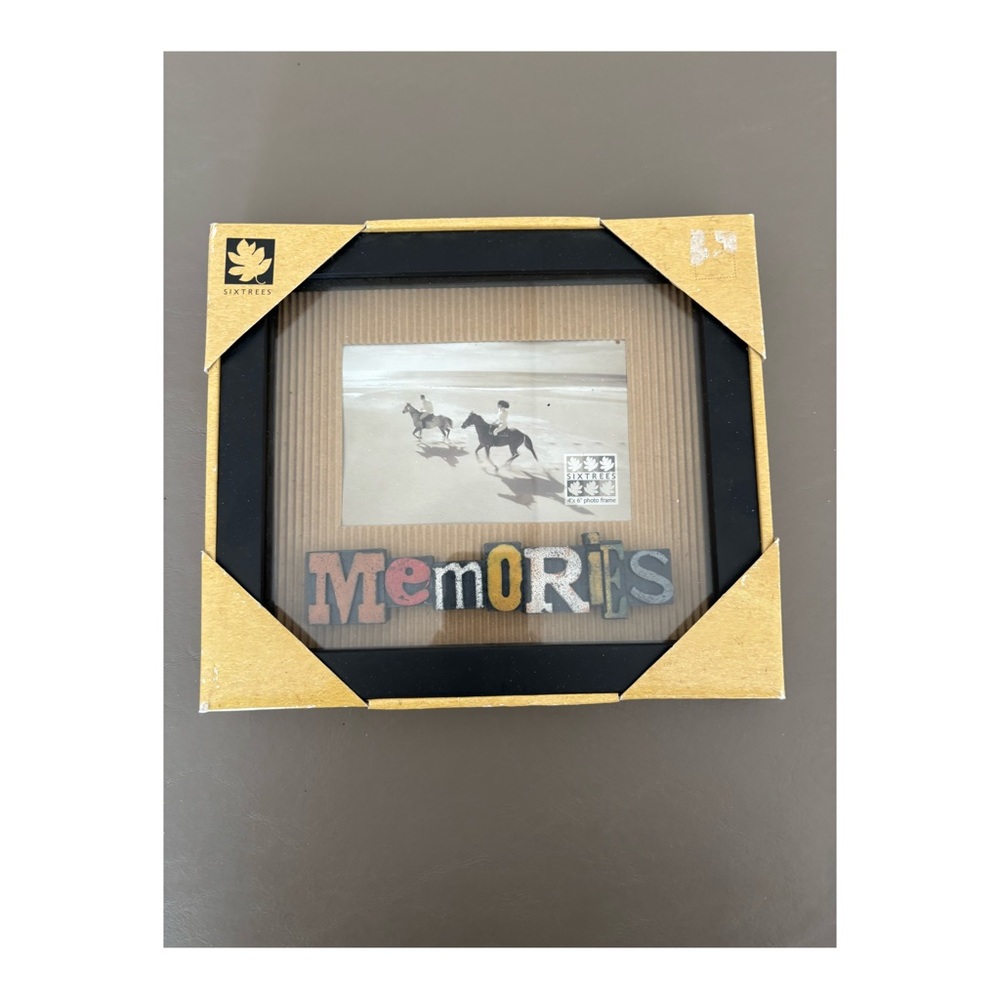 MEMORIES Decorative Photo Frame